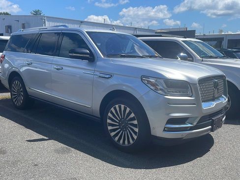 Used 2019 Lincoln Navigator L Reserve AWD/4WD image 1
