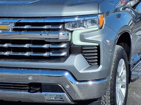 Used 2023 Chevrolet Silverado 1500 LTZ w/ LTZ Premium Package image 29