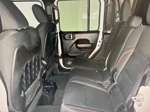 Used 2020 Jeep Gladiator Rubicon w/ Trailer Tow Package AWD/4WD image 11