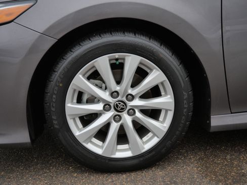 Certified 2020 Toyota Camry LE image 15