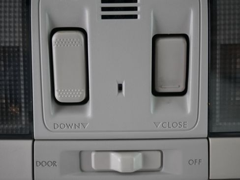 Used 2013 Subaru Legacy 3.6R Limited image 18