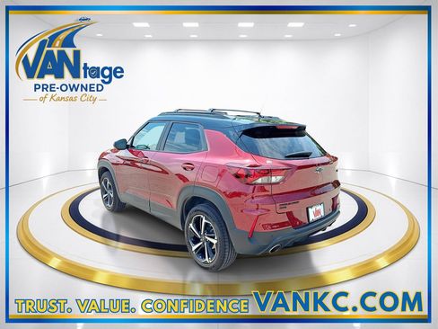 Used 2023 Chevrolet TrailBlazer RS w/ Sun and Liftgate Package AWD/4WD image 9