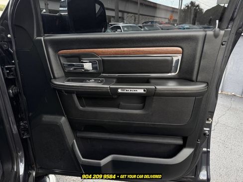 Used 2017 RAM 1500 Laramie w/ Convenience Group AWD/4WD image 38
