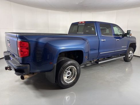 Used 2015 GMC Sierra 3500 Denali w/ Duramax Plus Package image 10