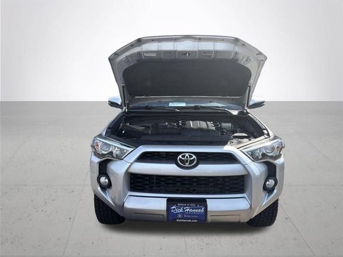 Used 2019 Toyota 4Runner TRD Off-Road Premium AWD/4WD image 3