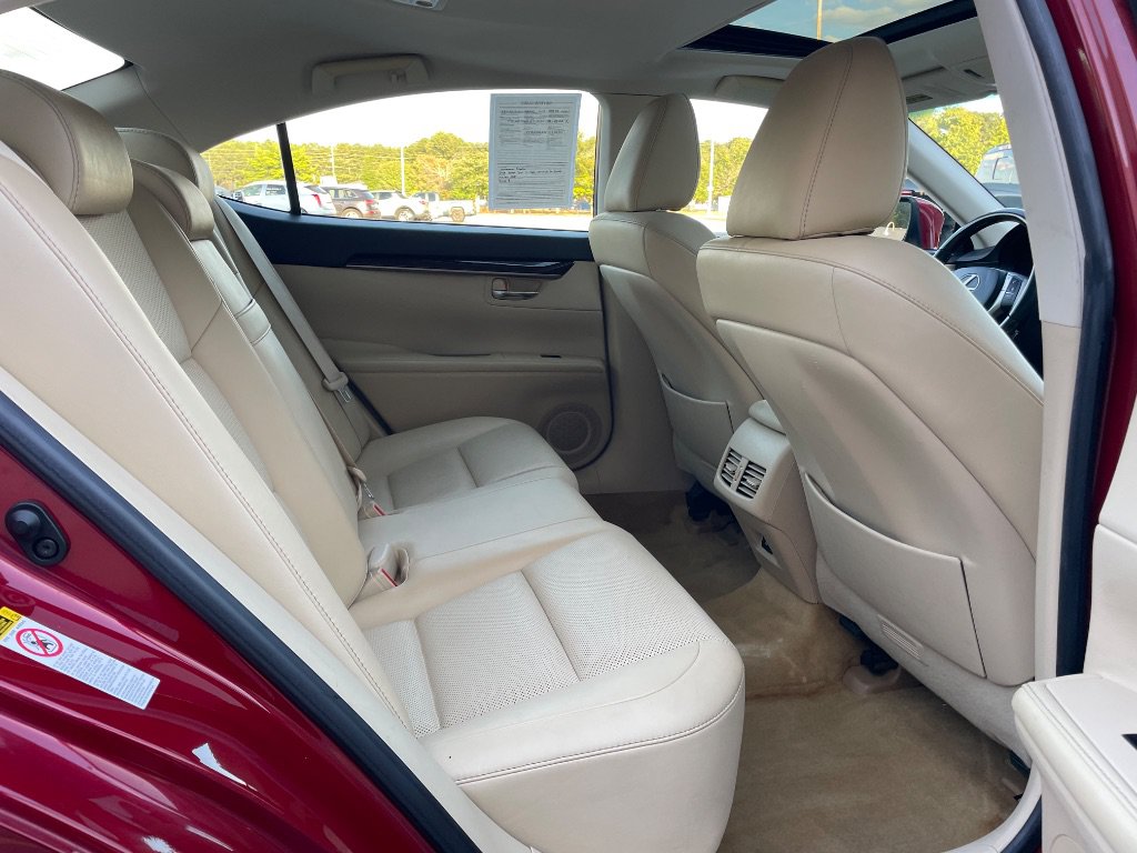 Used 2014 Lexus ES 350 w/ Premium Package FWD image 16