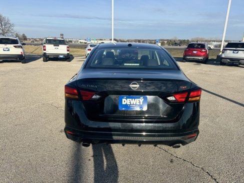 Used 2024 Nissan Altima 2.5 SR image 8