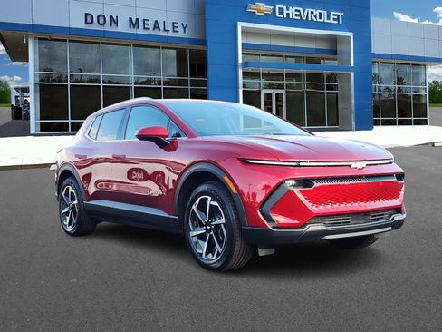 New 2026 Chevrolet Equinox EV LT image 1