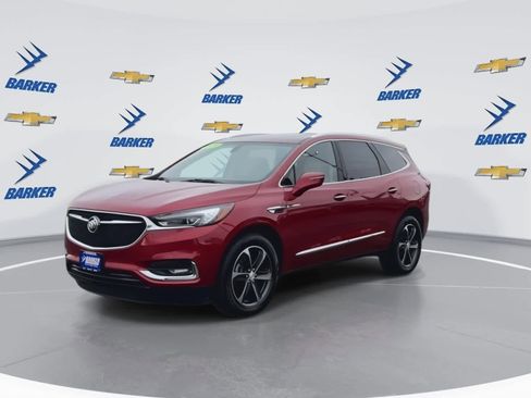 Used 2019 Buick Enclave Essence w/ LPO, Sport Appearance Package image 4