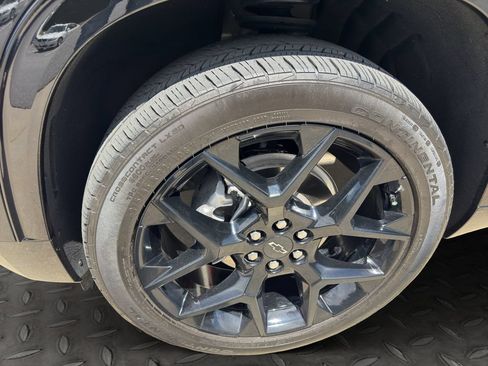 Used 2024 Chevrolet Traverse RS w/ LPO, Floor Liner Package AWD/4WD image 14