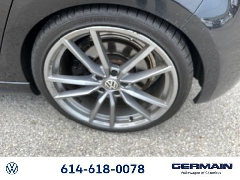 Used 2013 Volkswagen Golf R 4-Door AWD/4WD image 20
