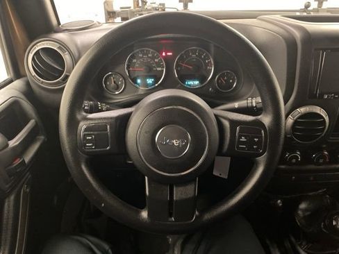 Used 2015 Jeep Wrangler Unlimited Sport AWD/4WD image 13
