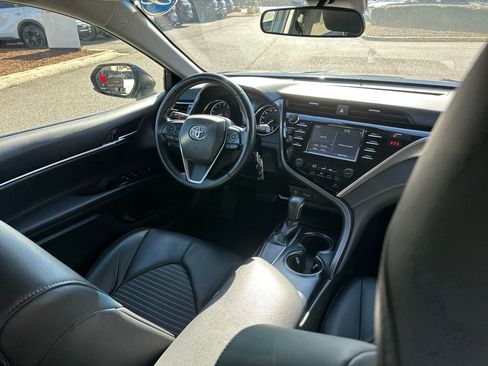 Used 2018 Toyota Camry L image 30
