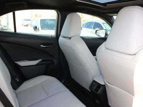 Used 2023 Lexus UX 250h FWD w/ Accessory Package (Z2) image 7