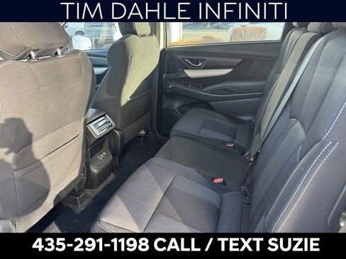 Used 2020 Subaru Ascent Premium w/ Convenience Package image 16