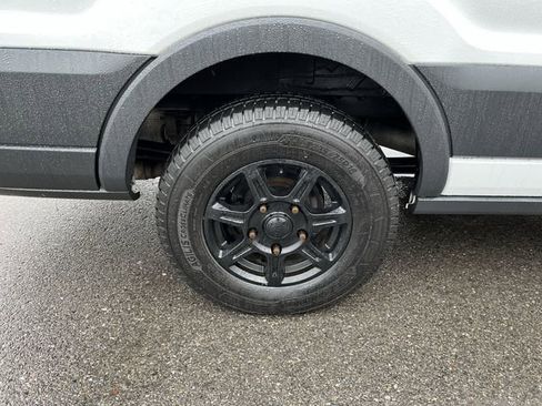 Used 2018 Ford Transit 350 XLT image 20