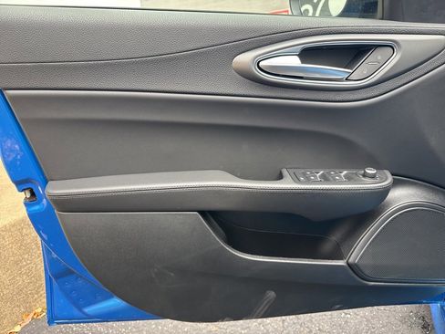 New 2025 Alfa Romeo Giulia AWD w/ Veloce Package AWD image 12