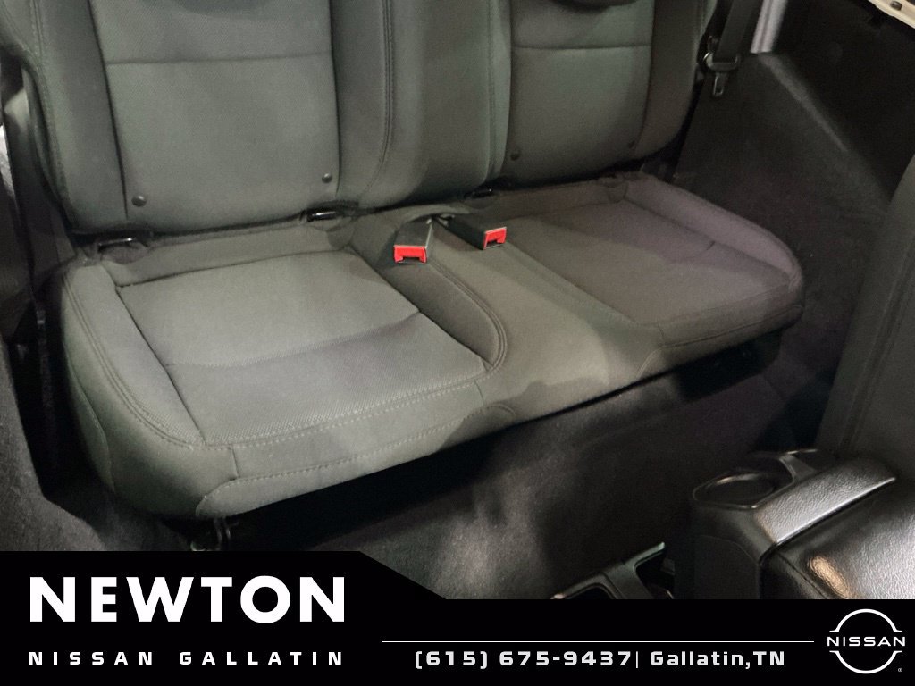 Used 2021 Jeep Wrangler Sport AWD/4WD image 18