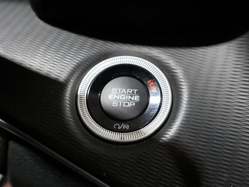 Used 2024 Jeep Grand Cherokee L Altitude image 24