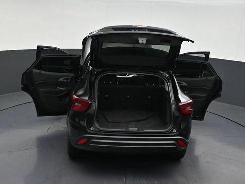 Used 2024 Chevrolet Trax LS FWD image 38