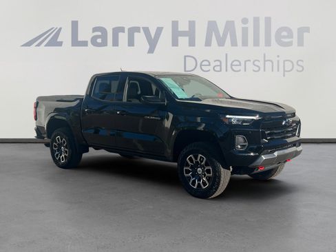 Used 2023 Chevrolet Colorado Z71 w/ Z71 Convenience Package 2 image 7