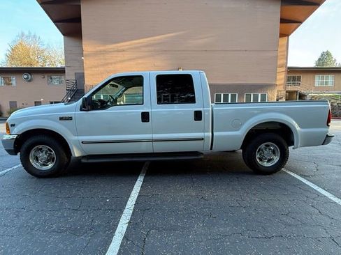 Used 2000 Ford F250 Lariat image 8