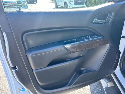 Used 2018 GMC Canyon Denali image 14