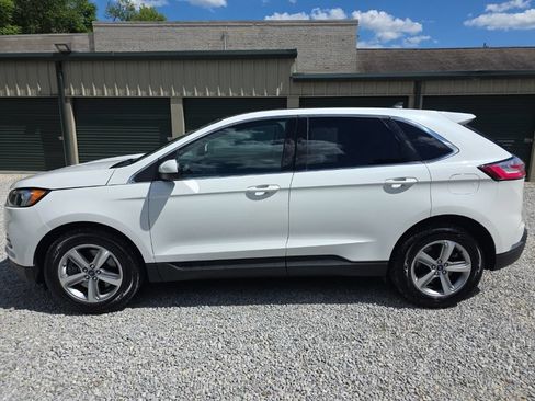 Used 2022 Ford Edge SEL w/ Convenience Package AWD/4WD image 3