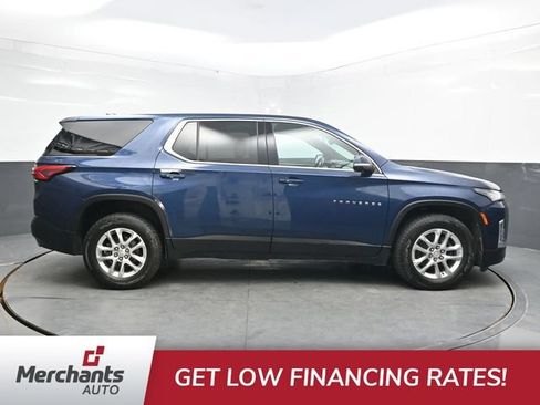 Used 2022 Chevrolet Traverse LS AWD/4WD image 9