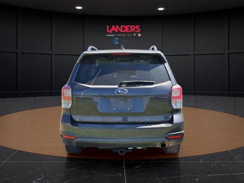 Used 2018 Subaru Forester 2.5i Premium image 3