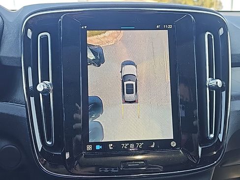 Used 2023 Volvo XC40 Recharge Plus w/ Protection Package Premier image 9