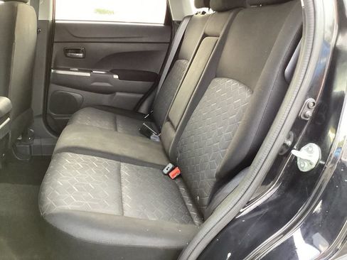 Used 2021 Mitsubishi Outlander Sport SE FWD image 13