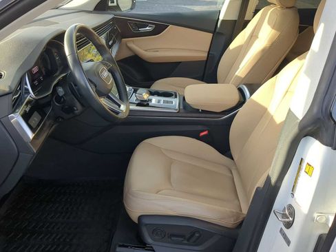 Used 2021 Audi Q8 Premium w/ Black Optic Package image 14