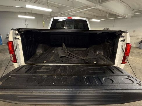 Used 2020 Ford F150 Lariat w/ Equipment Group 502A Luxury AWD/4WD image 17