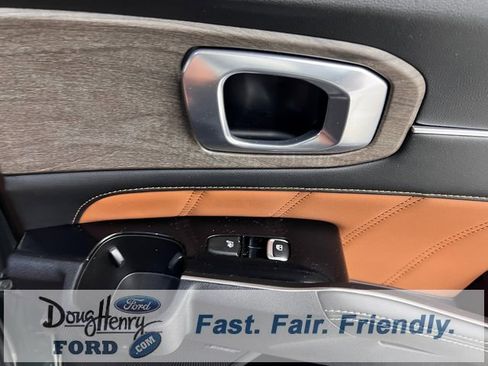 Used 2023 Kia Sorento SX Prestige image 37