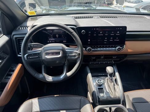 Used 2023 GMC Canyon AT4 w/ AT4 Premium Package AWD/4WD image 13