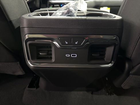 New 2026 GMC Sierra 1500 SLT w/ SLT Premium Plus Package image 43