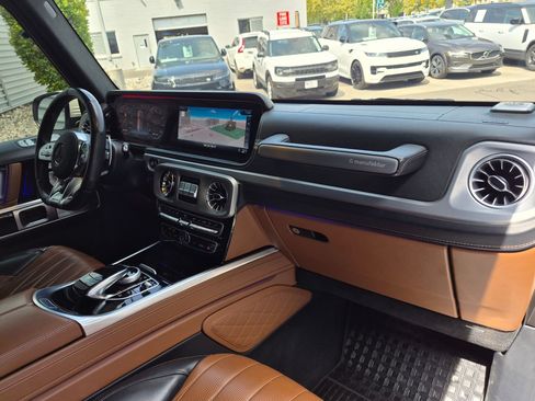 Certified 2022 Mercedes-Benz G 63 AMG 4MATIC image 32