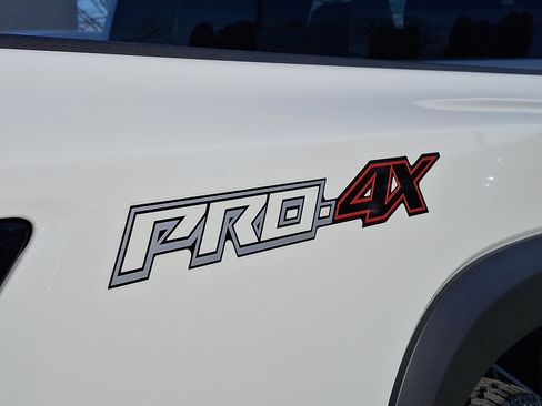 New 2026 Nissan Frontier SV w/ SV Convenience Package image 6