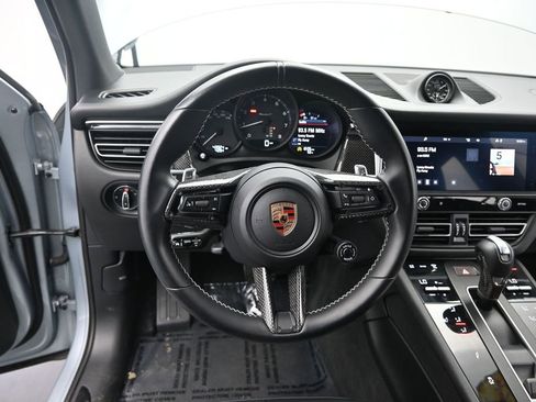 Used 2024 Porsche Macan Turbo AWD/4WD image 37