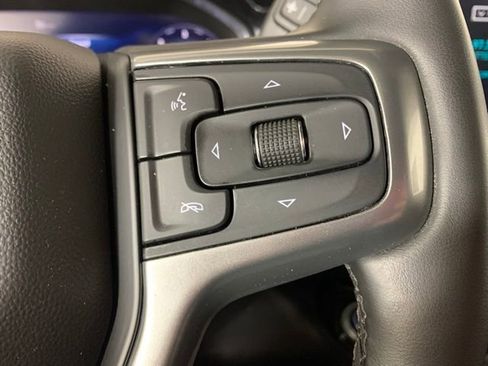 Used 2025 Chevrolet Silverado 2500 LT w/ Convenience Package image 19