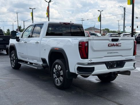 Used 2025 GMC Sierra 3500 Denali w/ Denali Reserve Package AWD/4WD image 6