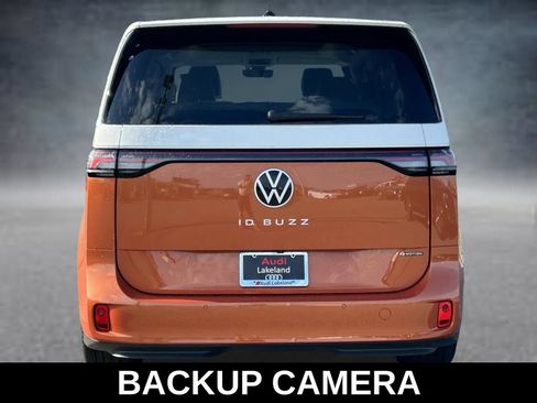 Used 2025 Volkswagen ID. Buzz 1st Edition AWD/4WD image 4