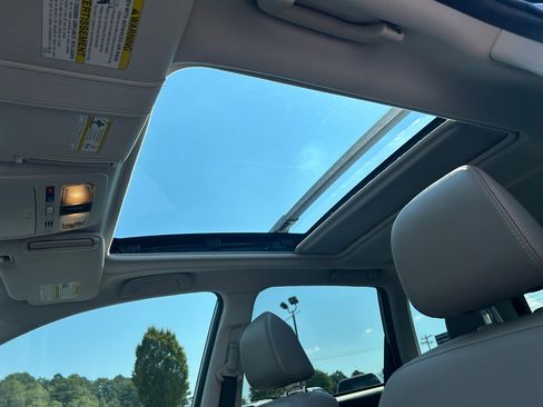 Used 2018 Subaru Forester 2.5i Limited image 11