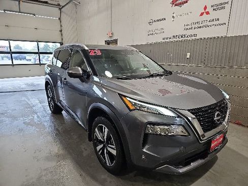 Certified 2023 Nissan Rogue SL AWD/4WD image 1