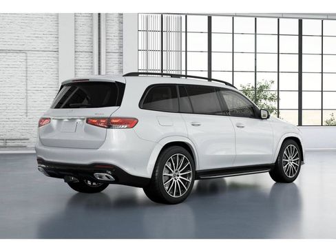 New 2026 Mercedes-Benz GLS 580 4MATIC image 21