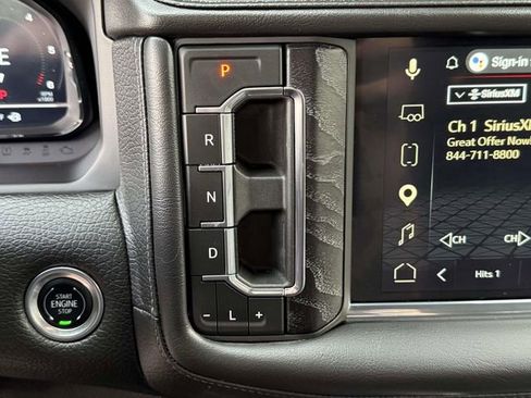 Certified 2024 GMC Yukon XL Denali w/ Advanced Technology Package AWD/4WD image 17