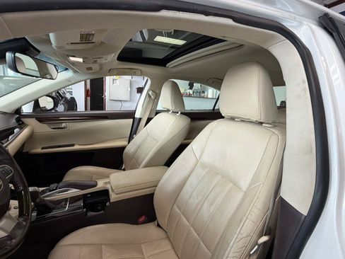 Used 2017 Lexus ES 350 w/ Luxury Package FWD image 27