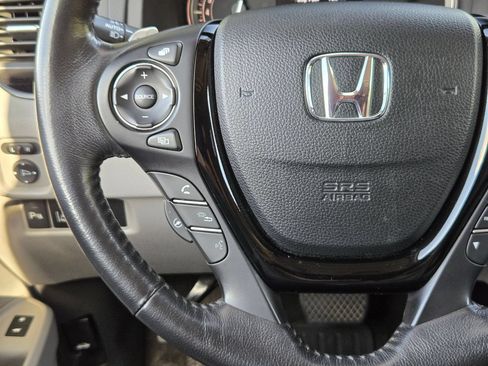 Used 2016 Honda Pilot Elite image 21