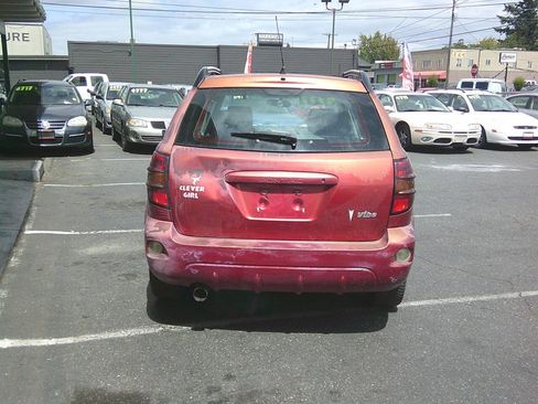 Used 2007 Pontiac Vibe w/ Preferred Package image 9